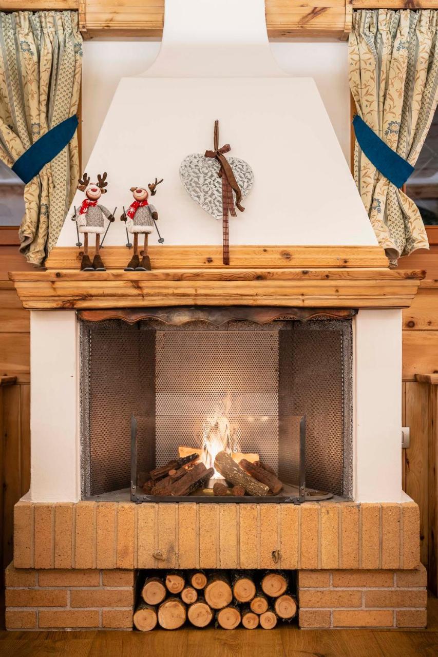 Hotel Ciasa Lorenzi Кортина-д'Ампеццо Экстерьер фото