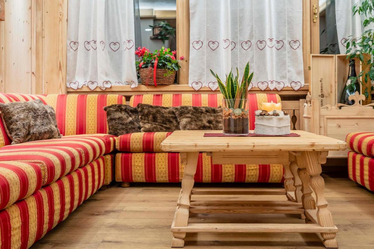 Hotel Ciasa Lorenzi Кортина-д'Ампеццо Экстерьер фото